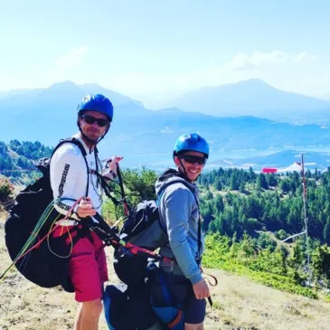 Baptême en parapente, département Hautes Alpes Baptême en parapente, département Hautes Alpes