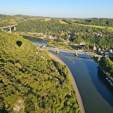 Dinant, Namur (WNA) - Baptême de l&#39;air montgolfière