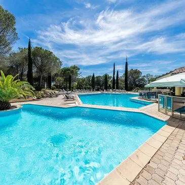 Week-end en amoureux au Domaine de L'Estérel à Saint-Raphaël Week-end en amoureux au Domaine de L'Estérel à Saint-Raphaël