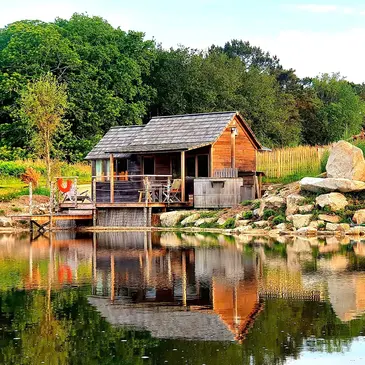 Nuit en cabane sur l'eau avec Spa Privatif près de Carnac Nuit en cabane sur l'eau avec Spa Privatif près de Carnac