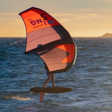Stage de Wingfoil à Hyères - Presqu'île de Giens Stage de Wingfoil à Hyères - Presqu'île de Giens