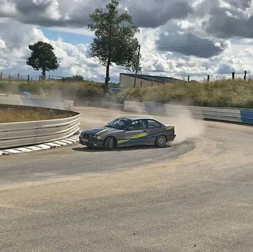 Stage de Pilotage de Glisse Drift proche Circuit Terre de Bordeaux-Minzac
