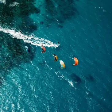 Stage de Kitesurf à Palavas les Flots en région Languedoc-Roussillon Stage de Kitesurf à Palavas les Flots en région Languedoc-Roussillon