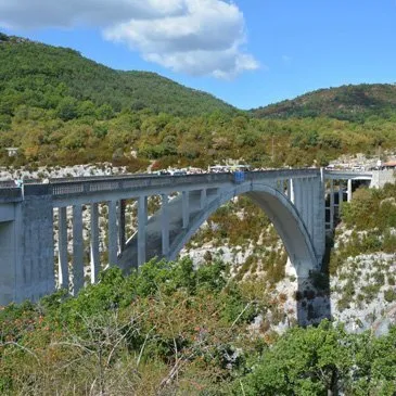 Saut à l'élastique, département Bouches du Rhône Saut à l'élastique, département Bouches du Rhône