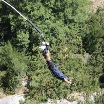 Saut à l’Élastique près de Cannes Saut à l’Élastique près de Cannes