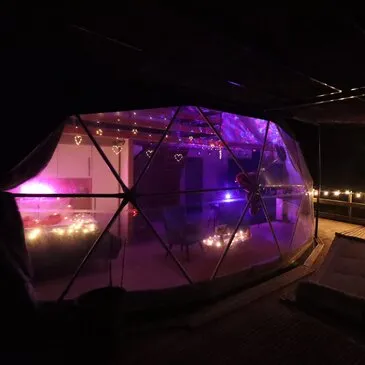 Nuit en Dôme avec Jacuzzi privatif près de Narbonne en région Languedoc-Roussillon Nuit en Dôme avec Jacuzzi privatif près de Narbonne en région Languedoc-Roussillon