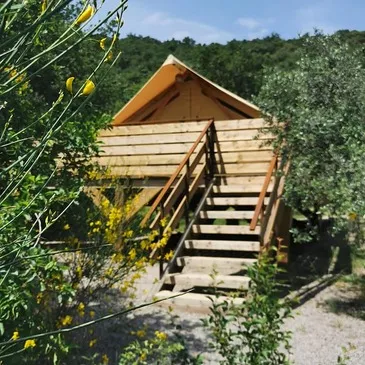 Nuit en Lodge Saharien près de Perpignan en région Languedoc-Roussillon Nuit en Lodge Saharien près de Perpignan en région Languedoc-Roussillon