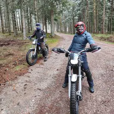 Balade en Moto Tout-Terrain Electrique près de Clermont-Ferrand Balade en Moto Tout-Terrain Electrique près de Clermont-Ferrand