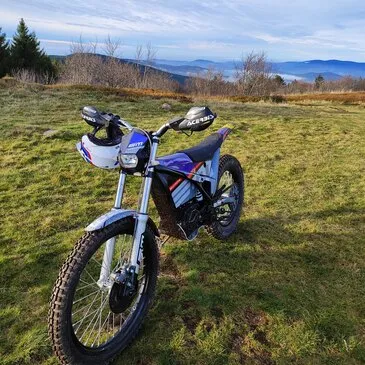 Réserver Stage de pilotage moto en Auvergne Réserver Stage de pilotage moto en Auvergne