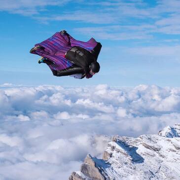 Vol en Wingsuit Tandem à 5000m depuis un Hélicoptère à Interlaken