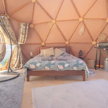 Weekend et Hébergement Insolite en région Rhône-Alpes Weekend et Hébergement Insolite en région Rhône-Alpes