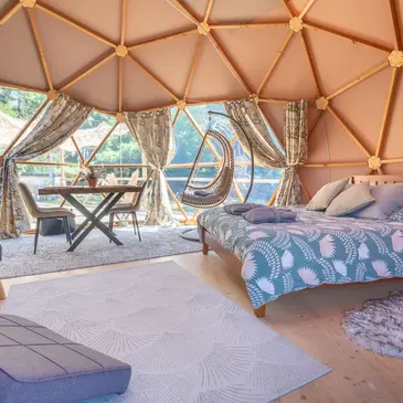 Biziat, à 30 min de Bourg-en-Bresse, Ain (01) - Weekend et Hébergement Insolite Biziat, à 30 min de Bourg-en-Bresse, Ain (01) - Weekend et Hébergement Insolite