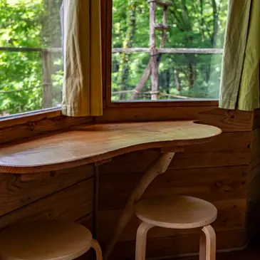 Cabane dans les Arbres près de Dole en région Franche-Comté