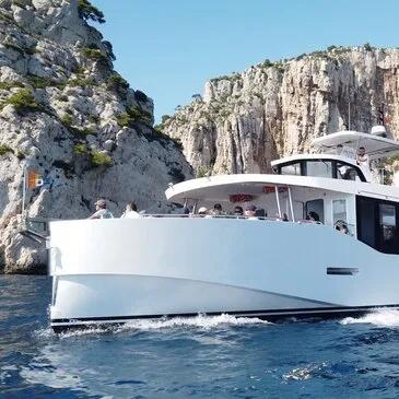 Bandol, Var (83) - Balade en Bateau pour voir les Dauphins Bandol, Var (83) - Balade en Bateau pour voir les Dauphins