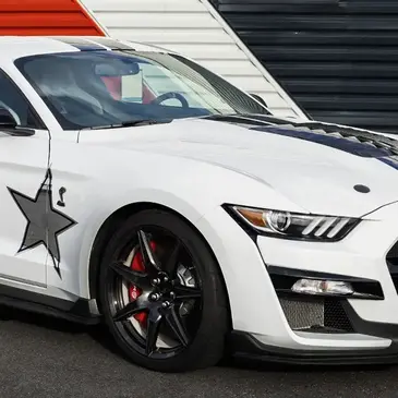 Stage Enfant en Ford Mustang à Magny-Cours en région Bourgogne Stage Enfant en Ford Mustang à Magny-Cours en région Bourgogne