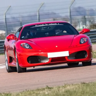 Stage Enfant en Ferrari F430 près de Provins Stage Enfant en Ferrari F430 près de Provins
