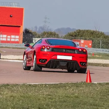 Circuit de Trappes, Yvelines (78) - Stage de Pilotage pour Enfant Circuit de Trappes, Yvelines (78) - Stage de Pilotage pour Enfant
