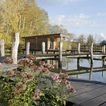Cabane sur l'Eau près de Sarrebourg en région Lorraine Cabane sur l'Eau près de Sarrebourg en région Lorraine