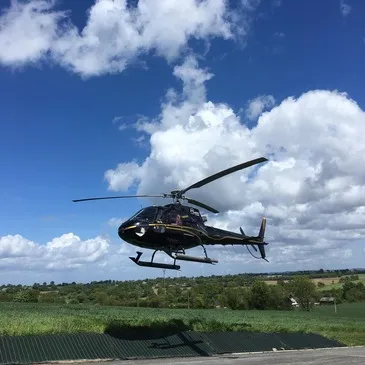 Baptême de l'air hélicoptère en région Normandie Baptême de l'air hélicoptère en région Normandie