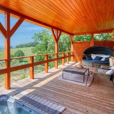 Cabane de Luxe avec Spa Privatif près de Carcassonne Cabane de Luxe avec Spa Privatif près de Carcassonne