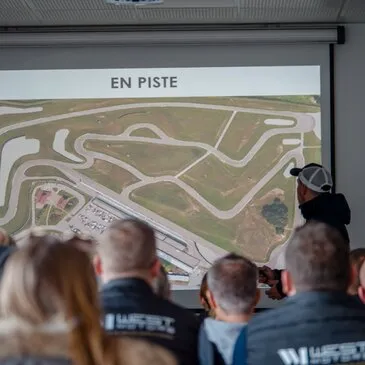 Saône et loire (71) Bourgogne - Stage de Pilotage Saône et loire (71) Bourgogne - Stage de Pilotage