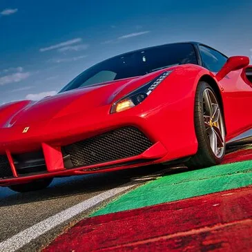 Stage en Ferrari 488 GTB - Circuit de Mirecourt Stage en Ferrari 488 GTB - Circuit de Mirecourt