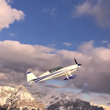 Baptême en avion de voltige, département Haute savoie Baptême en avion de voltige, département Haute savoie
