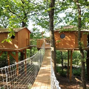 Weekend et Hébergement Insolite, département Rhône Weekend et Hébergement Insolite, département Rhône