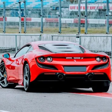 Baptême en Ferrari F8 Tributo - Circuit de Chambley Baptême en Ferrari F8 Tributo - Circuit de Chambley