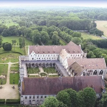 Baptême de l'air hélicoptère proche Aérodrome de Persan-Beaumont Baptême de l'air hélicoptère proche Aérodrome de Persan-Beaumont