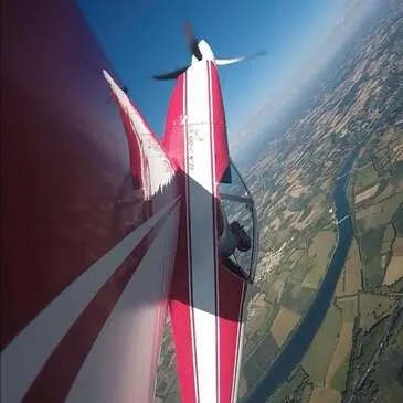 Initiation au Pilotage d'Avion de Voltige à Melun Initiation au Pilotage d'Avion de Voltige à Melun