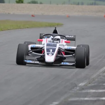 Stage en Formule 3 - Circuit du Val de Vienne