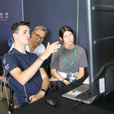 Offrir Stage de Pilotage Monoplace en Poitou-Charentes Offrir Stage de Pilotage Monoplace en Poitou-Charentes