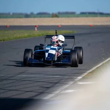 Vienne (86) Poitou-Charentes - Stage de Pilotage Vienne (86) Poitou-Charentes - Stage de Pilotage
