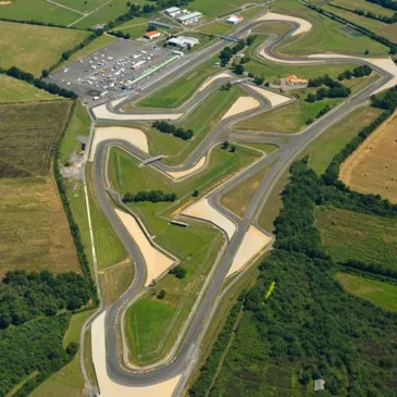 Baptême en Formule Renault - Circuit du Val de Vienne en région Poitou-Charentes