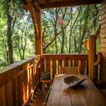 Nuit en Cabane sur Pilotis près de Perpignan Nuit en Cabane sur Pilotis près de Perpignan