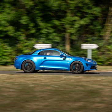 Stage Enfant en Alpine A110S près d&#39;Evreux en région Normandie