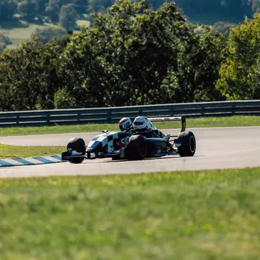 Stage F3 et Baptême en Formule Renault - Ouest Parisien à Dreux en région Centre Stage F3 et Baptême en Formule Renault - Ouest Parisien à Dreux en région Centre