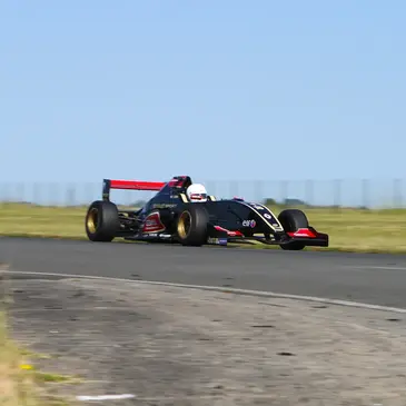 Stage Formule Renault 2.0 - Circuit de l'Ouest Parisien à Dreux Stage Formule Renault 2.0 - Circuit de l'Ouest Parisien à Dreux