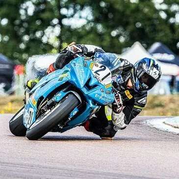 Stage de pilotage moto proche Circuit de Magny-Cours Piste Club Stage de pilotage moto proche Circuit de Magny-Cours Piste Club
