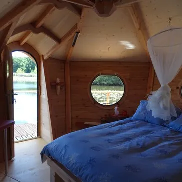 Weekend et Hébergement Insolite proche Loye-sur-Arnon, à 50 min de Bourges Weekend et Hébergement Insolite proche Loye-sur-Arnon, à 50 min de Bourges