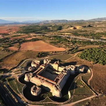 Baptême de l'air hélicoptère en région Languedoc-Roussillon Baptême de l'air hélicoptère en région Languedoc-Roussillon