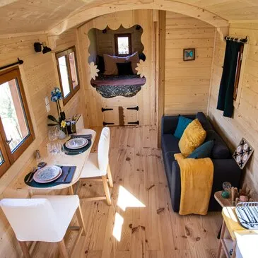 Nuit en Roulotte avec Bain Nordique Privatif près de Toulouse Nuit en Roulotte avec Bain Nordique Privatif près de Toulouse
