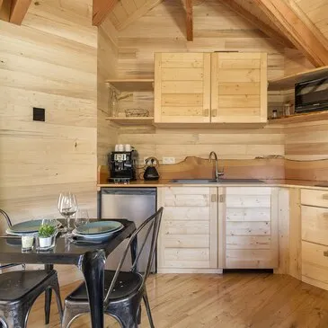 Weekend et Hébergement Insolite proche Satillieu, à 30 min d'Annonay Weekend et Hébergement Insolite proche Satillieu, à 30 min d'Annonay