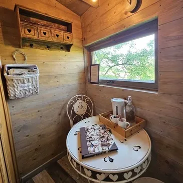 Essuiles, à 20min de Beauvais, Oise (60) - Weekend et Hébergement Insolite Essuiles, à 20min de Beauvais, Oise (60) - Weekend et Hébergement Insolite