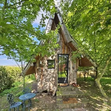 Nuit en Cabane avec Spa Privatif près de Beauvais Nuit en Cabane avec Spa Privatif près de Beauvais