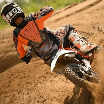 Stage de Moto-Cross dans le Massif de L'Estérel Stage de Moto-Cross dans le Massif de L'Estérel