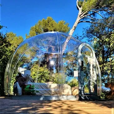 Nuit en Bulle avec Jacuzzi près de Marseille en région PACA et Corse Nuit en Bulle avec Jacuzzi près de Marseille en région PACA et Corse