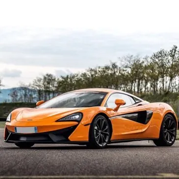 Baptême en McLaren 540C - Circuit de Lurcy-Lévis Baptême en McLaren 540C - Circuit de Lurcy-Lévis