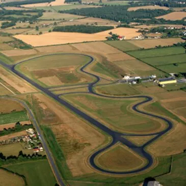 Circuit de Lurcy Lévis, Allier (03) - Baptême en Voiture de Sport Circuit de Lurcy Lévis, Allier (03) - Baptême en Voiture de Sport